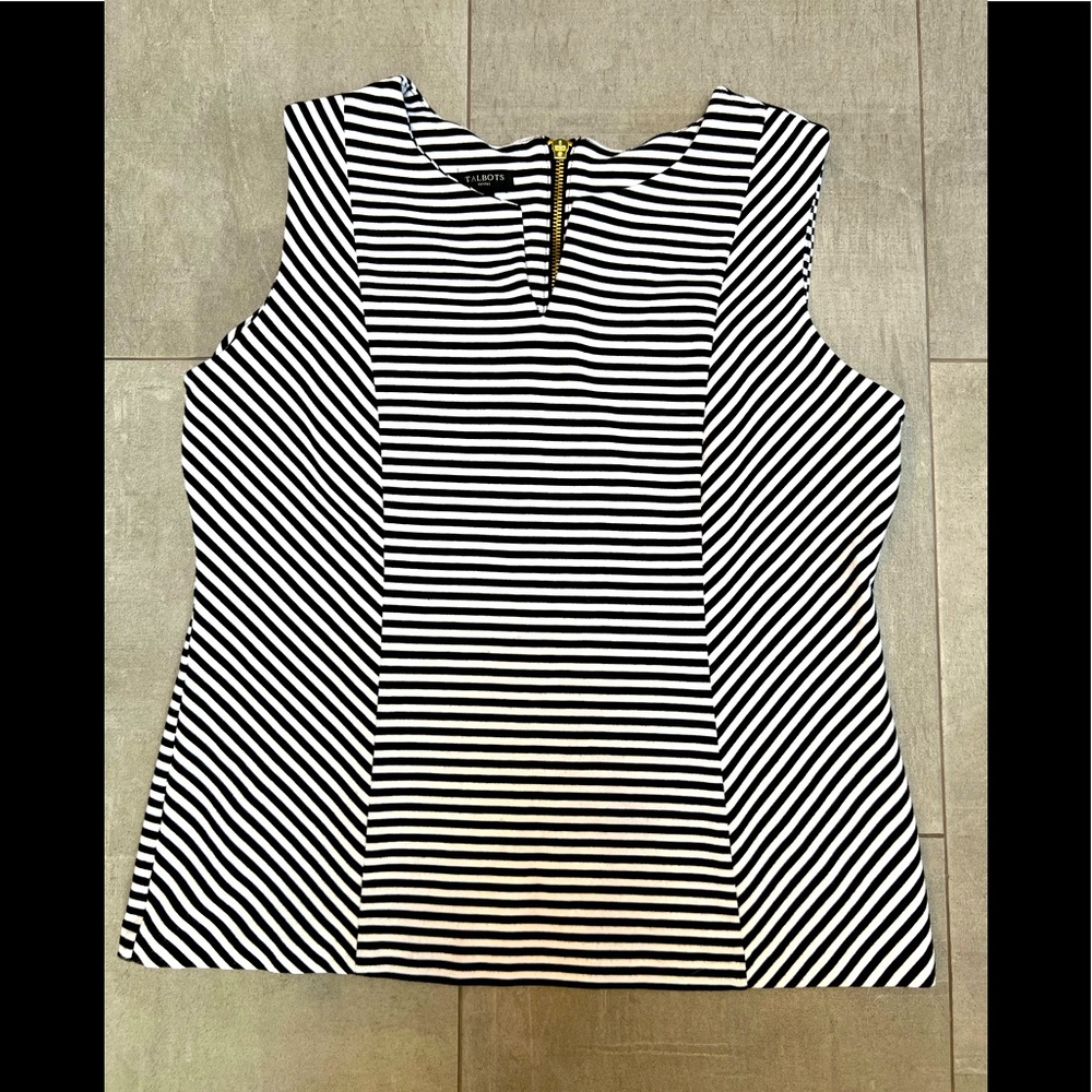 Talbots top in classic black & white stripes! Cropped style to dress up or down!